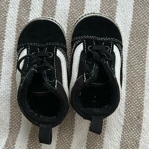 Vans crib shoe soft sole size 4